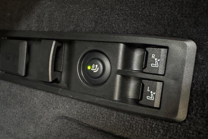 Sort BMW iX fra 2023