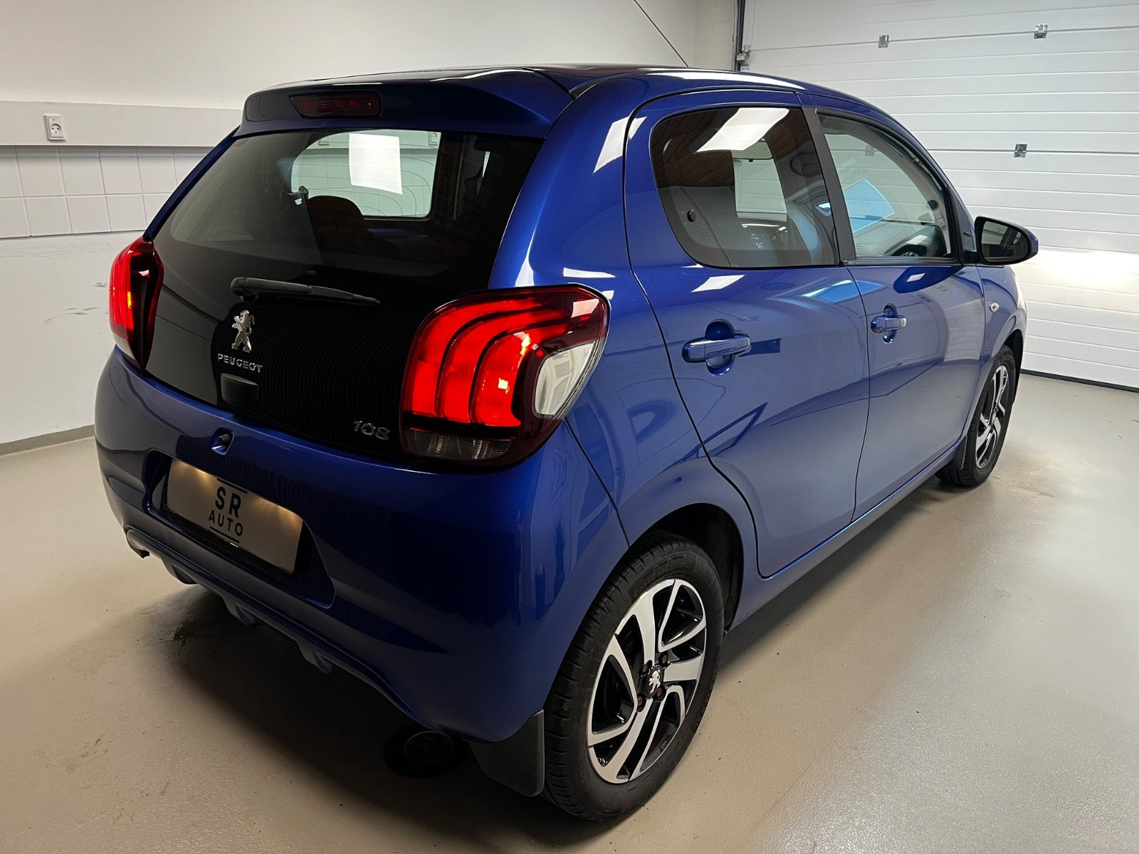 Blå Peugeot 108 fra 2020