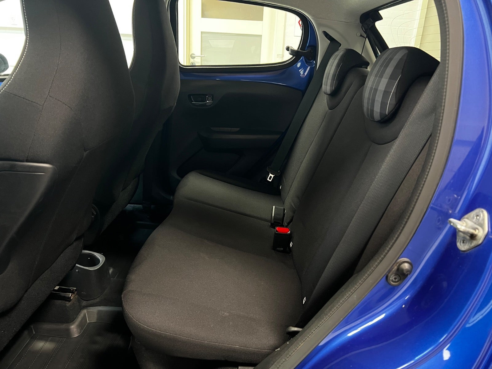 Blå Peugeot 108 fra 2020