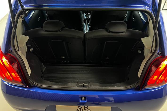 Blå Peugeot 108 fra 2020