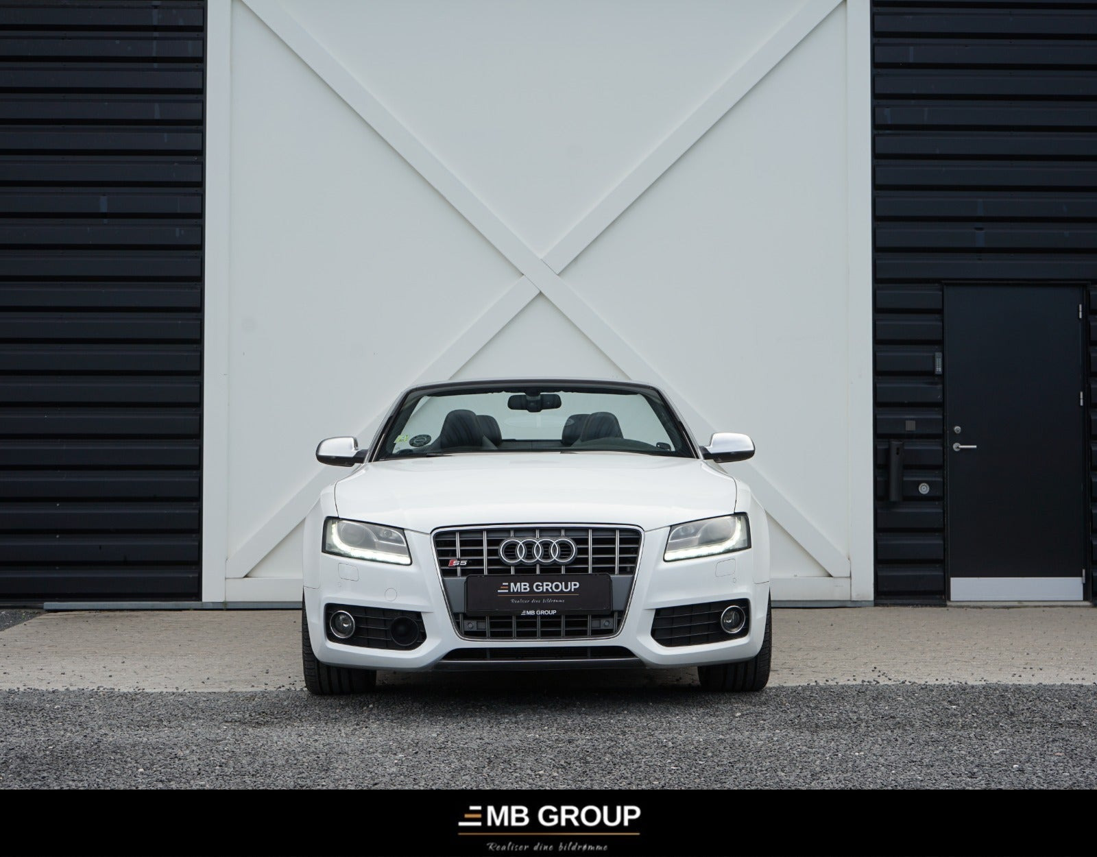 Hvid Audi S5 fra 2011