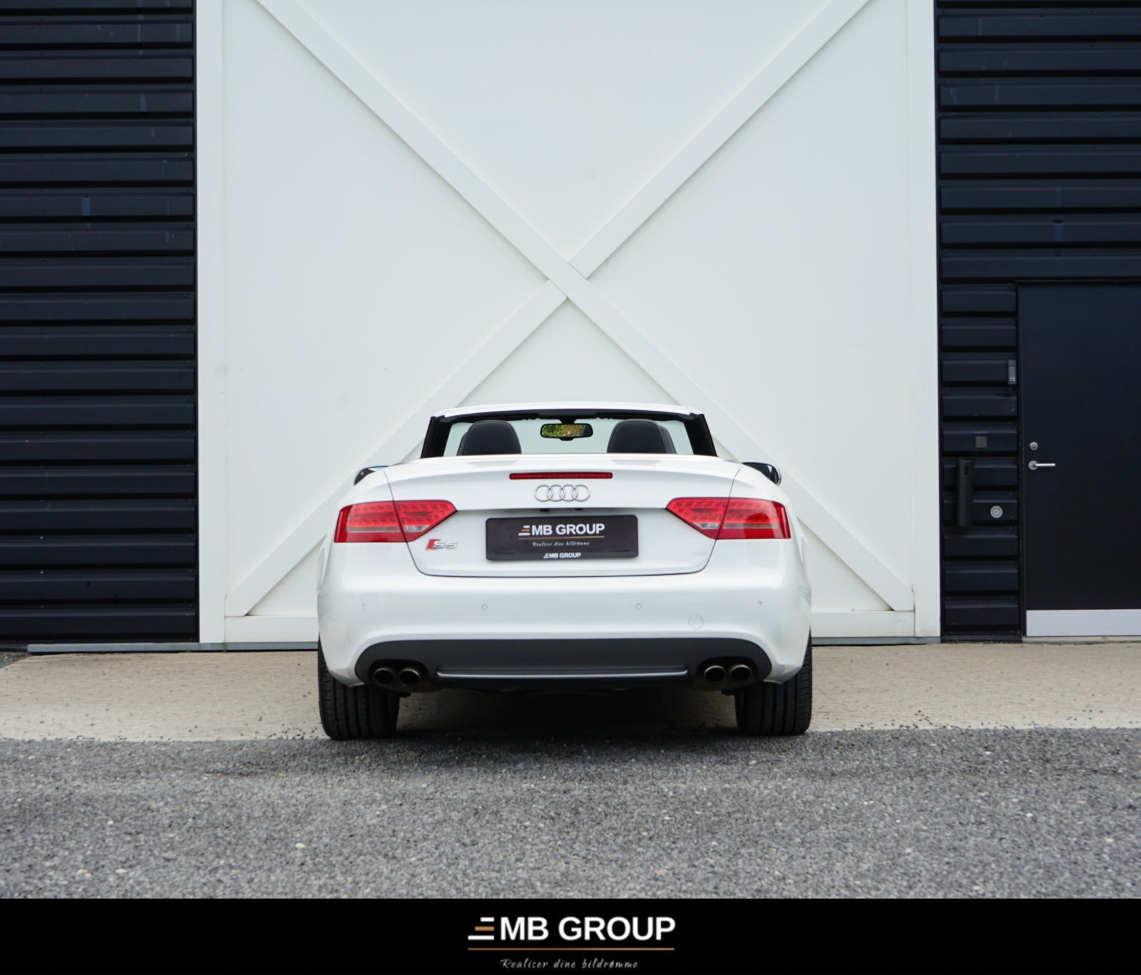 Hvid Audi S5 fra 2011