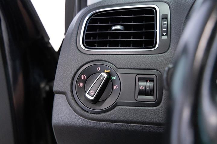Sort VW Polo fra 2015