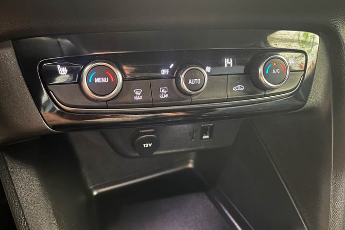 Sort Opel Corsa-e fra 2023
