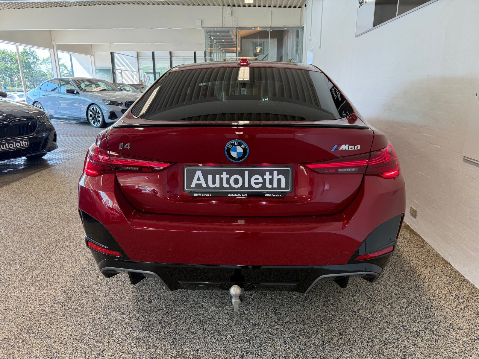 Rød BMW i4 fra 2025