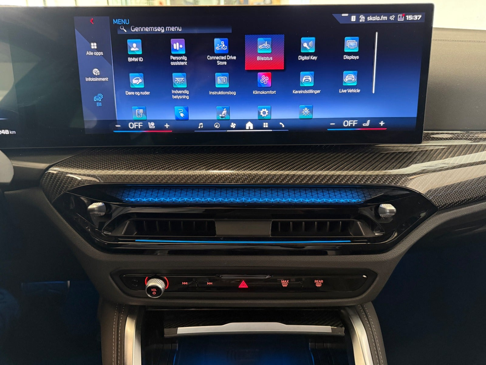 Rød BMW i4 fra 2025