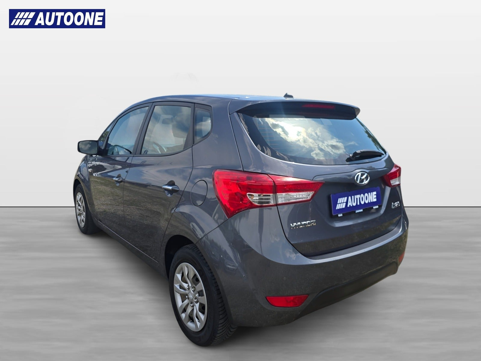 Grå Hyundai ix20 fra 2017