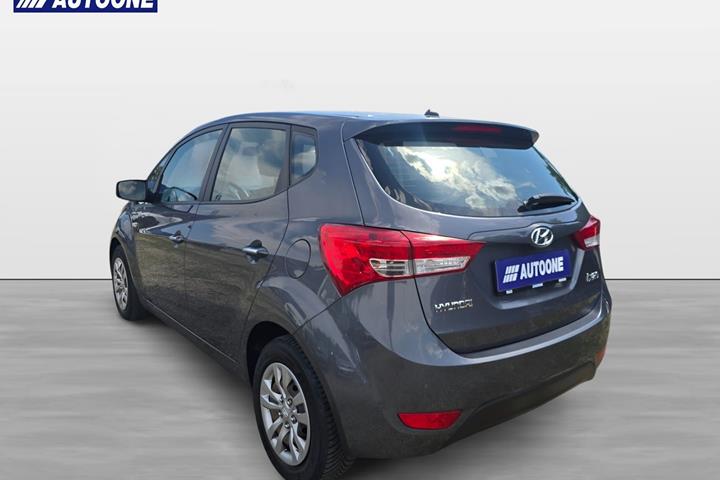 Grå Hyundai ix20 fra 2017