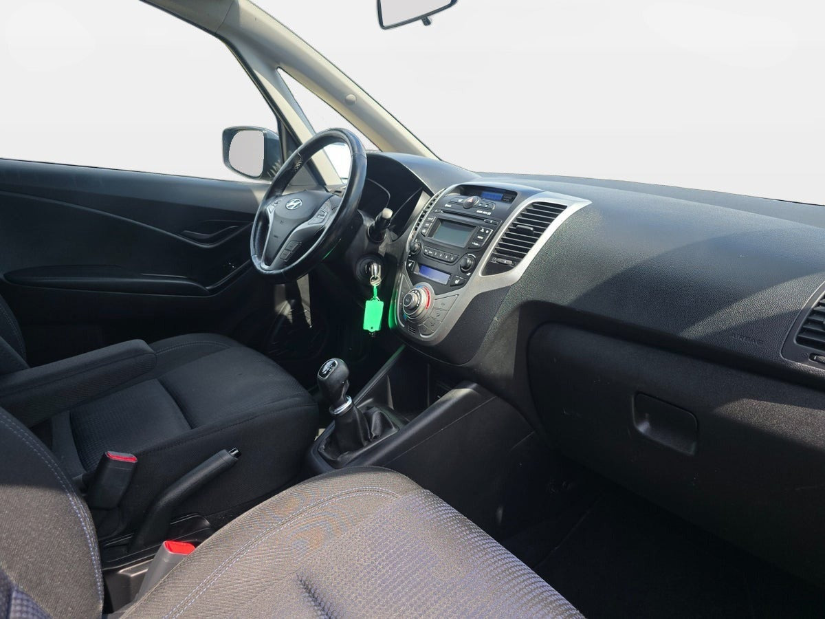 Grå Hyundai ix20 fra 2017