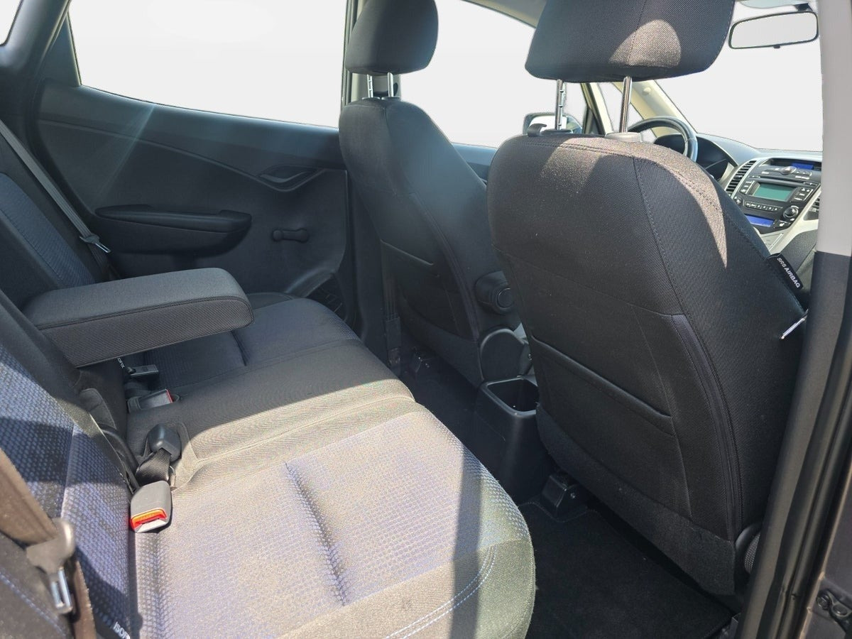 Grå Hyundai ix20 fra 2017