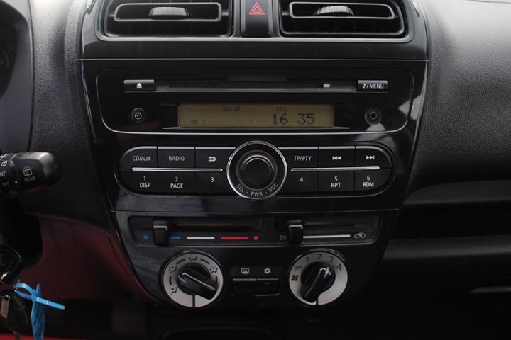 Hvid Mitsubishi Space Star fra 2015