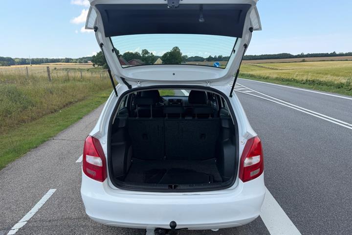 Hvid Skoda Fabia fra 2013