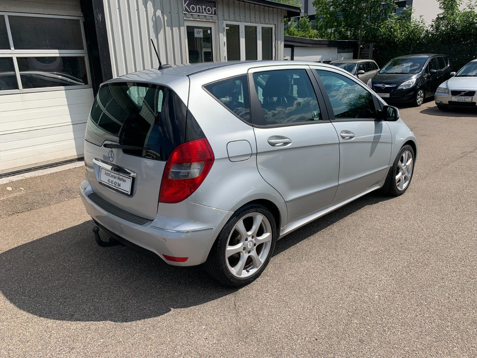 Sølv Mercedes A180 fra 2011