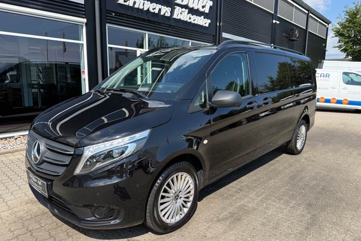Sort Mercedes Vito 119 fra 2023