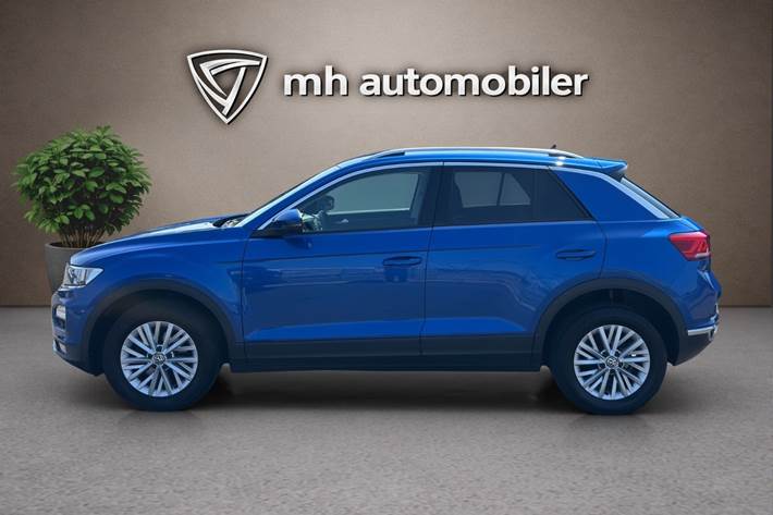 Blå VW T-Roc fra 2019