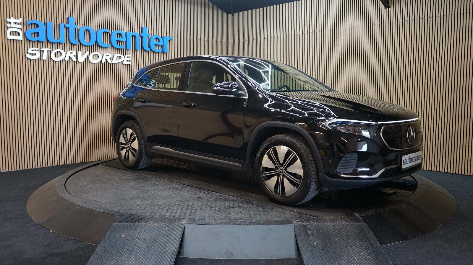 Mercedes EQA250+ Electric Art