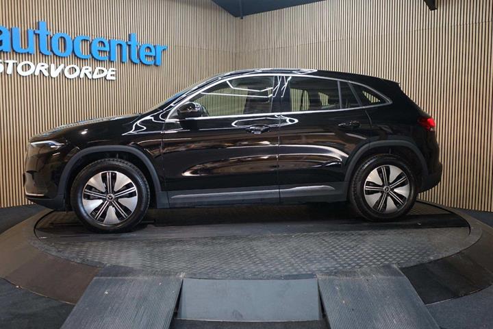 Sort Mercedes EQA250+ fra 2024