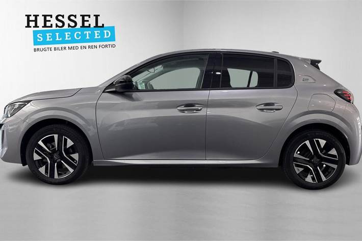 Grå Peugeot e-208 fra 2024