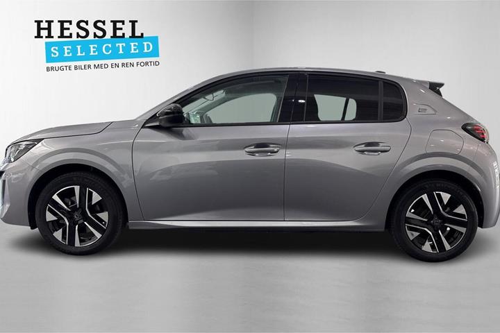 Grå Peugeot e-208 fra 2024