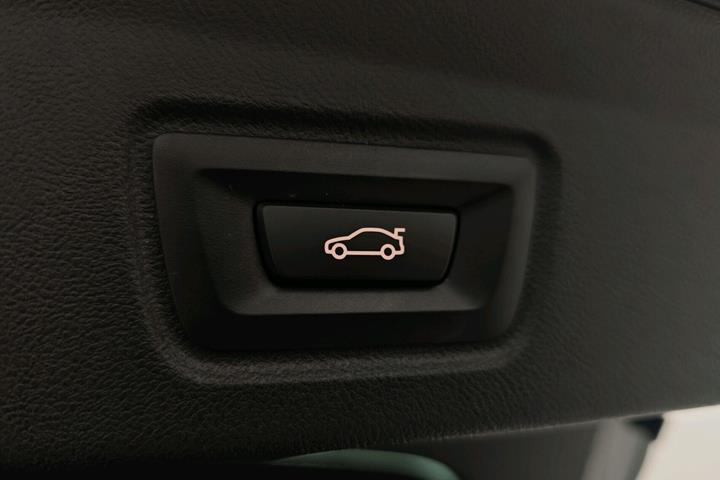 Grå BMW i4 fra 2022