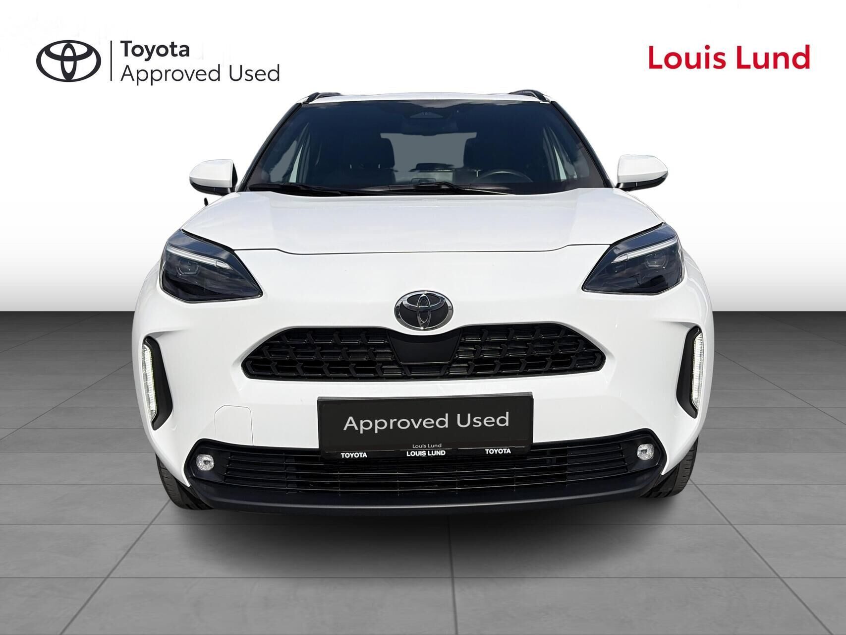 Hvid Toyota Yaris Cross fra 2024
