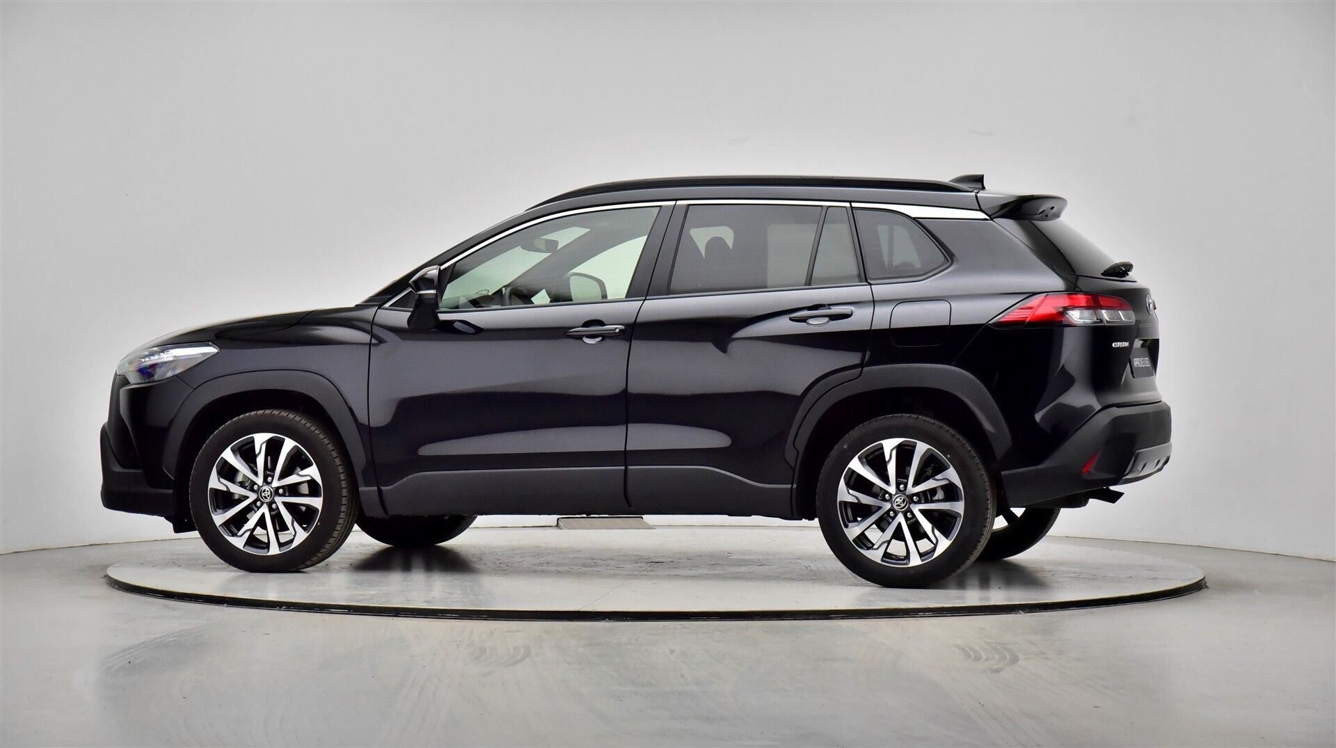 Sort Toyota Corolla Cross fra 2025
