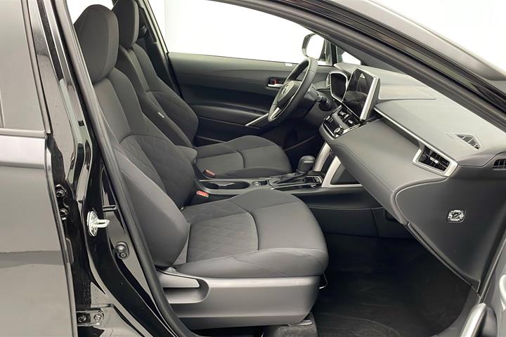 Sort Toyota Corolla Cross fra 2025