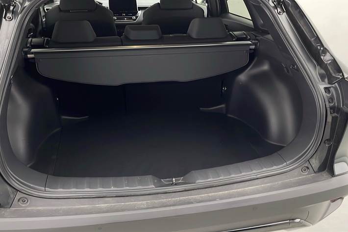 Sort Toyota Corolla Cross fra 2025