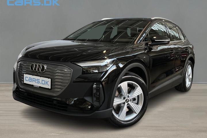 Sort Audi Q4 fra 2026 set udefra