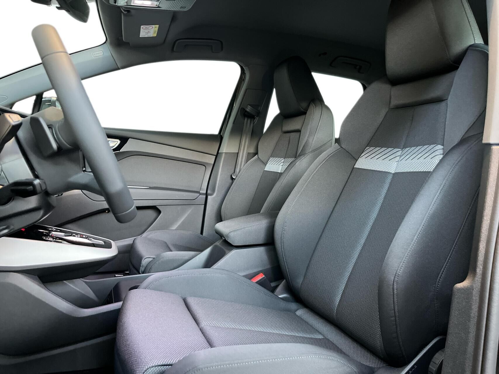 Sort Audi Q4 fra 2026