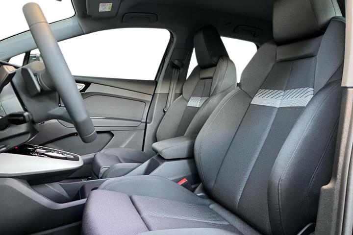 Sort Audi Q4 fra 2026