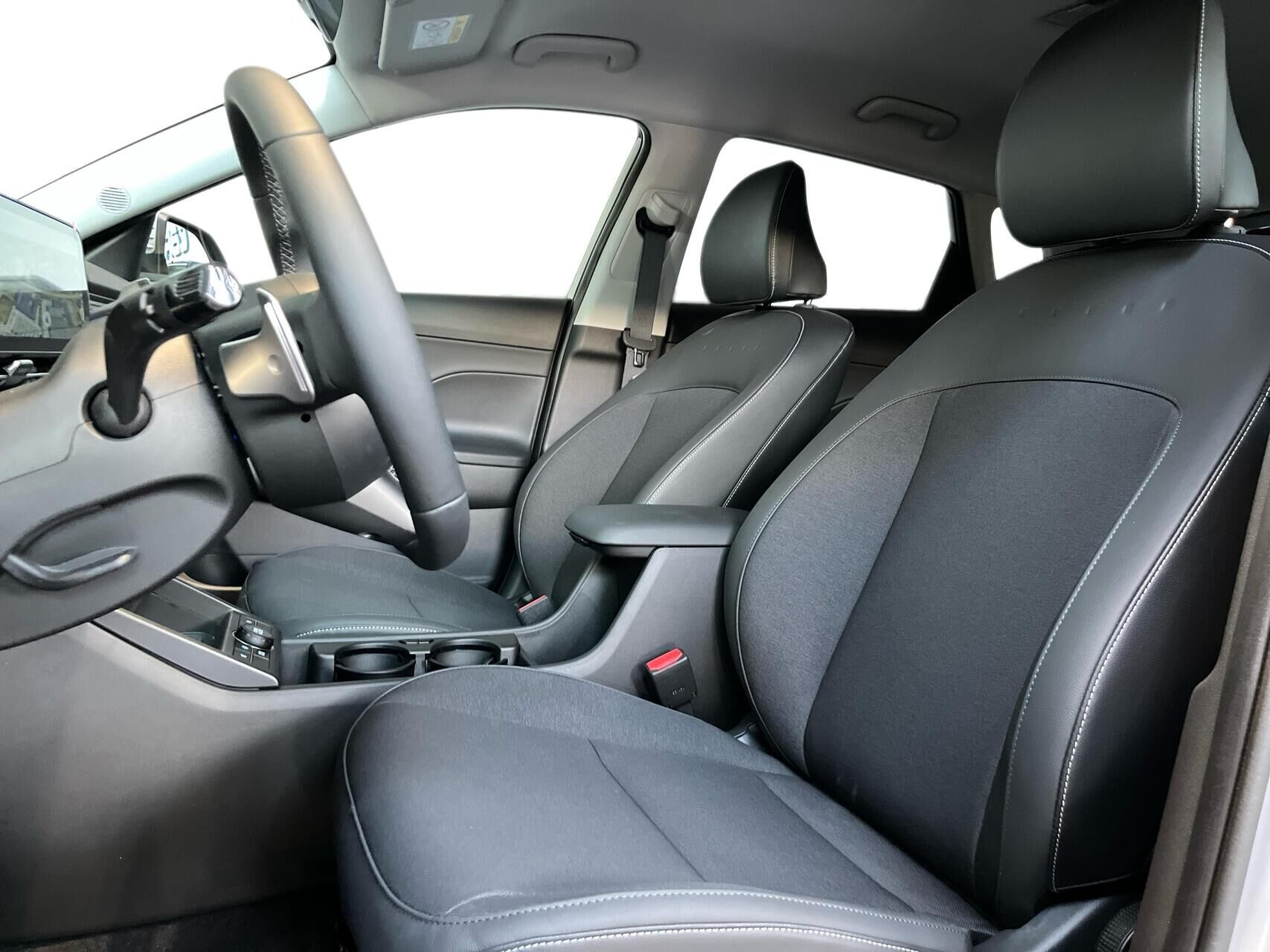 Sølv Hyundai Kona fra 2026