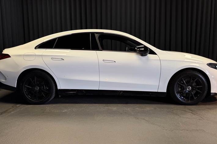 Hvid Mercedes CLA250+ fra 2025
