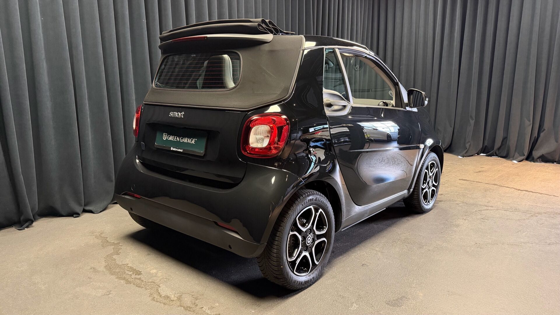 Sort Smart Fortwo fra 2019