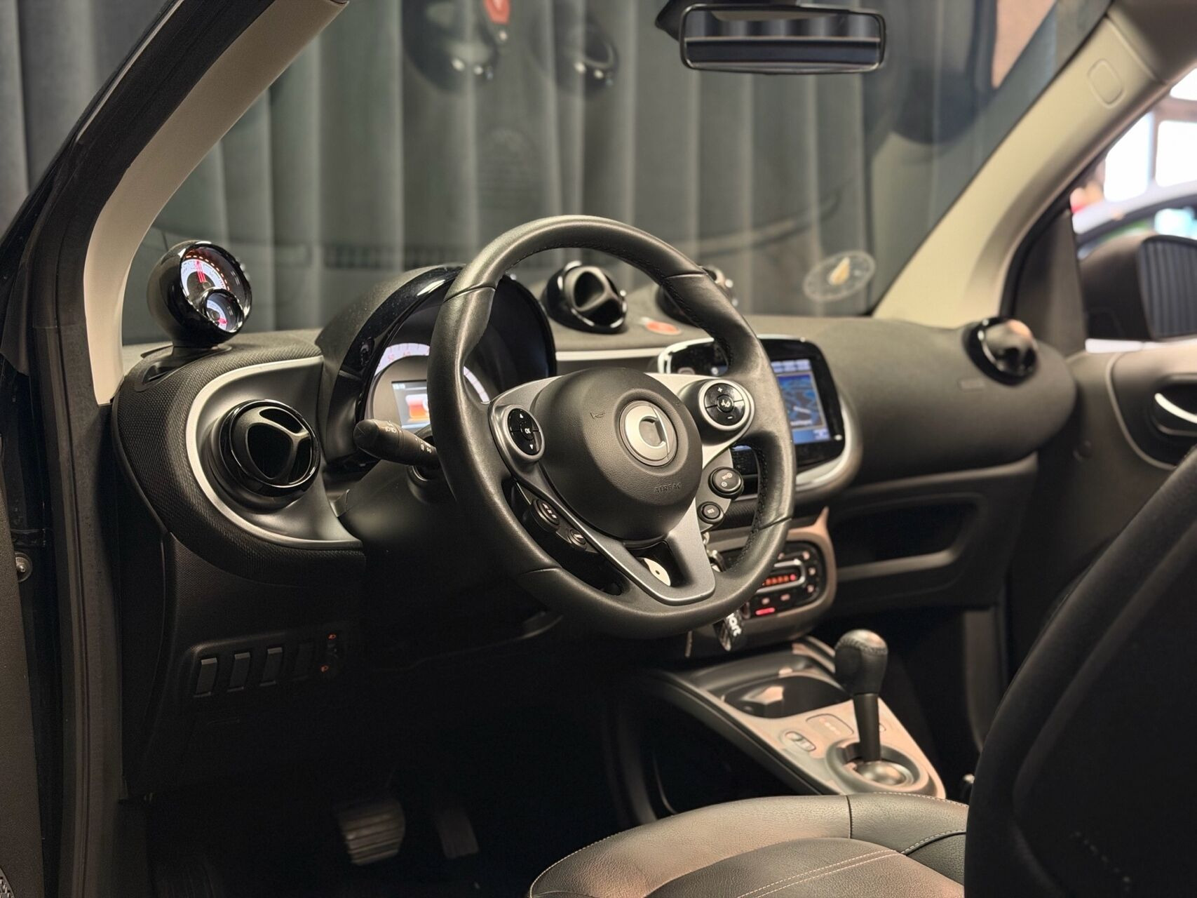 Sort Smart Fortwo fra 2019