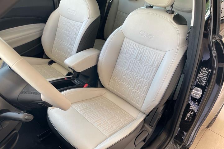 Sort Fiat 500e fra 2023