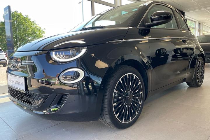 Sort Fiat 500e fra 2023