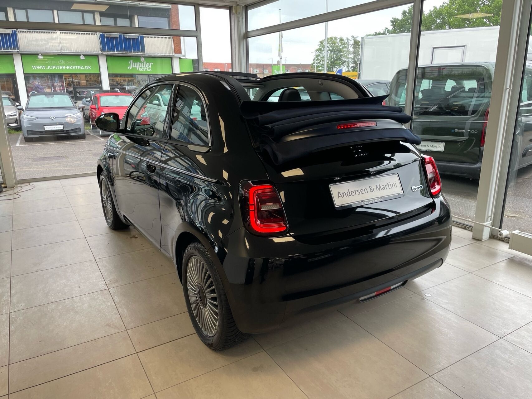 Sort Fiat 500e fra 2023