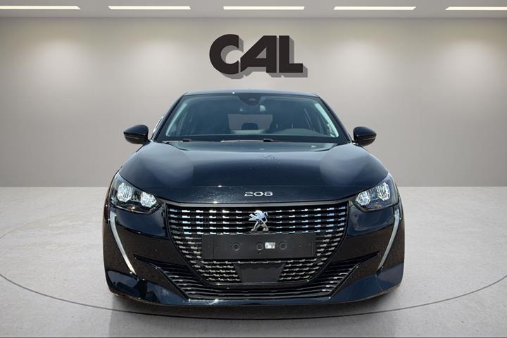 Sort Peugeot 208 fra 2023