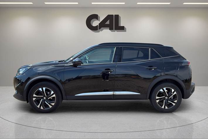 Sort Peugeot 2008 fra 2021