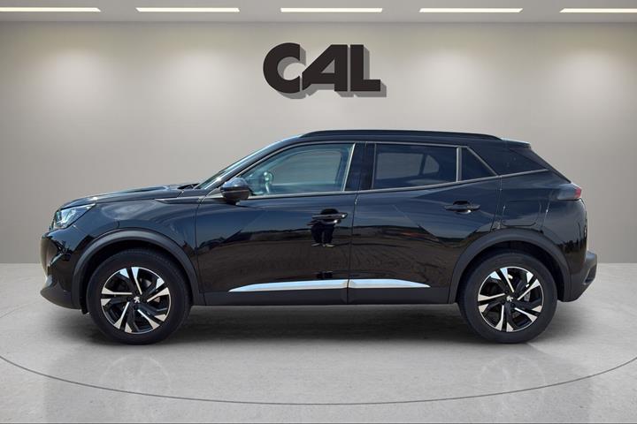 Sort Peugeot 2008 fra 2021
