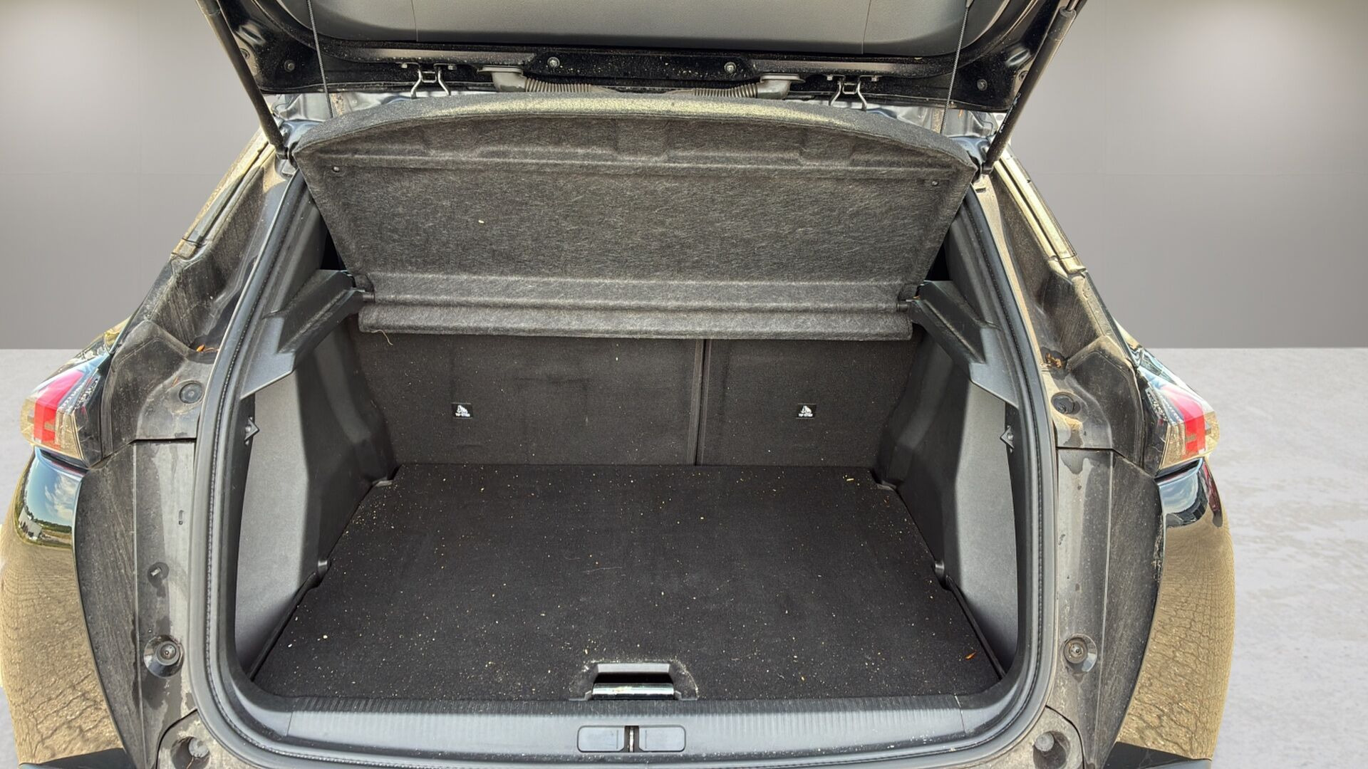 Sort Peugeot 2008 fra 2021