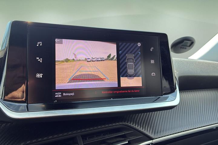 Sort Peugeot 2008 fra 2021