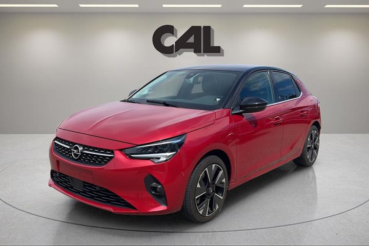 Rød Opel Corsa-e fra 2021 set udefra