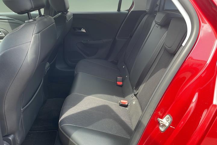 Rød Opel Corsa-e fra 2021