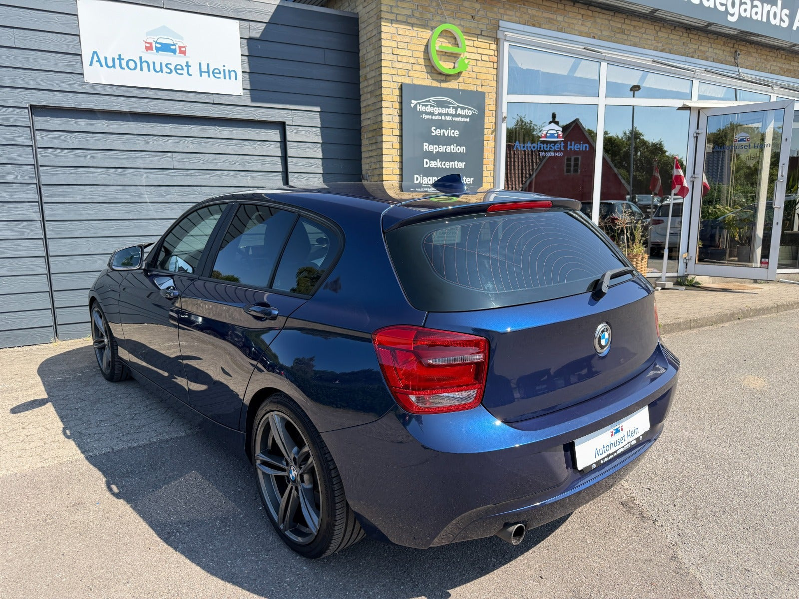 Blå BMW 116i fra 2012