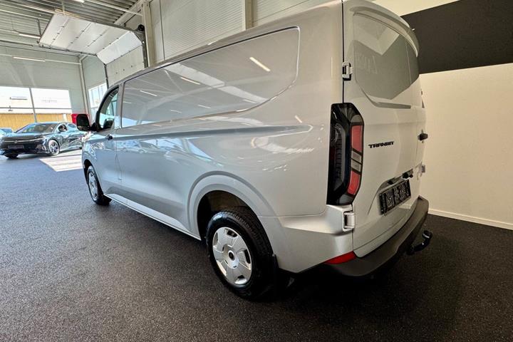Sølv Ford Transit Custom 300 L2 fra 2024