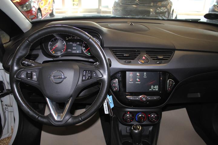 Hvid Opel Corsa fra 2019