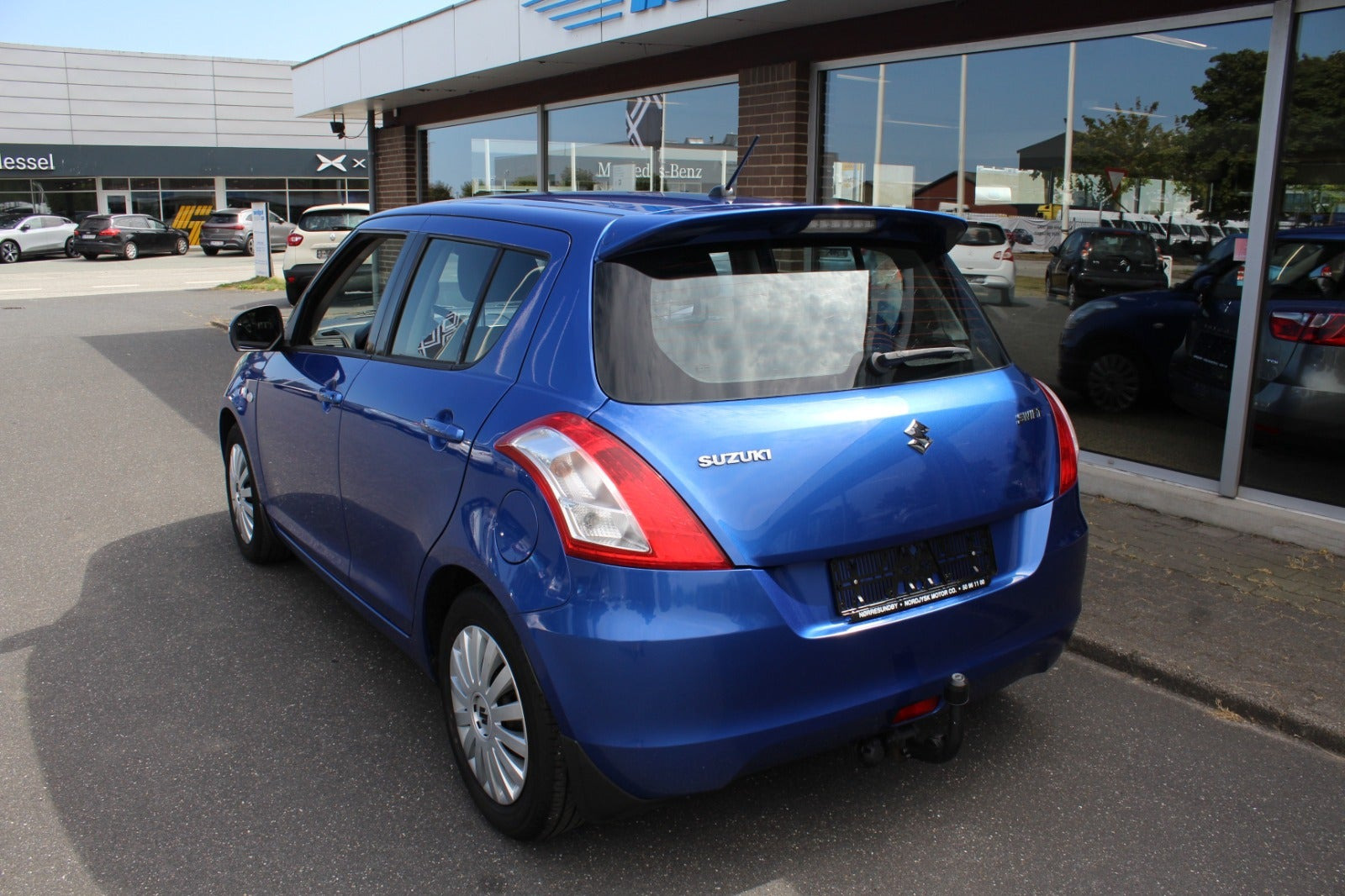 Blå Suzuki Swift fra 2016