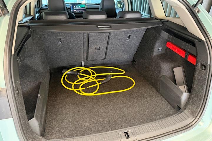 Turquoise Skoda Enyaq fra 2022